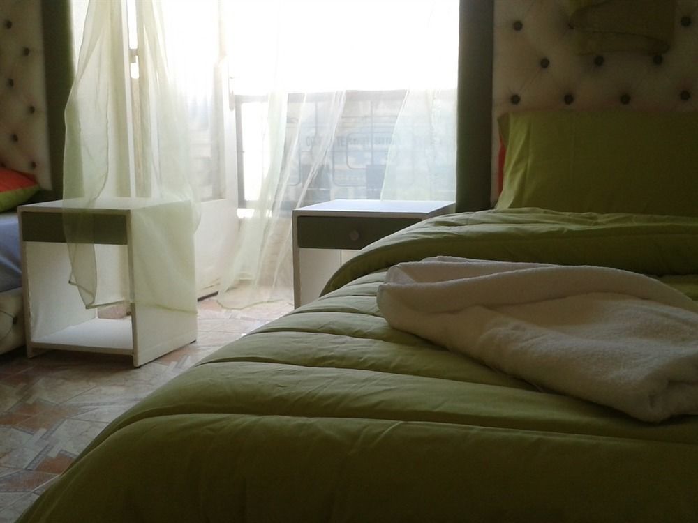 Hotel School Ersat 아즈루 외부 사진